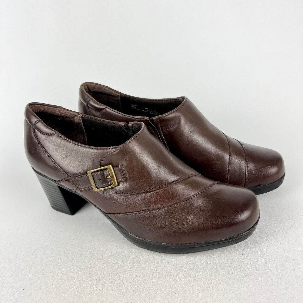 Clarks Womens Scheme Oyster Brown Leather Heeled Bootie Shootie Loafers size 7.5